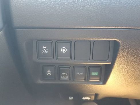 Certified 2022 Nissan Rogue Sport SL image 26