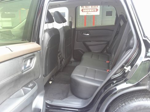 Used 2023 Nissan Rogue SV w/ SV Premium B Package image 19