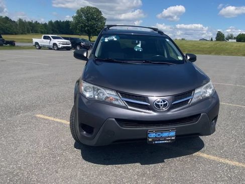 Used 2015 Toyota RAV4 LE AWD/4WD image 3