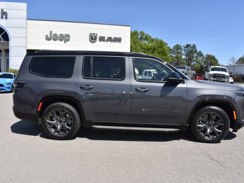 New 2026 Jeep Grand Wagoneer 4WD image 10