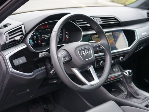 Used 2024 Audi Q3 2.0T Premium Plus w/ Premium Plus Package image 19