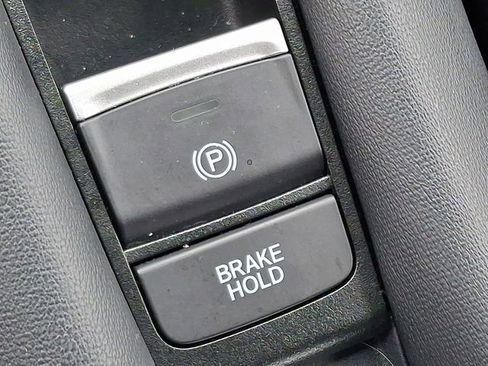 Used 2024 Honda HR-V Sport image 23