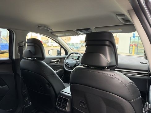 New 2026 Kia Sportage EX image 17