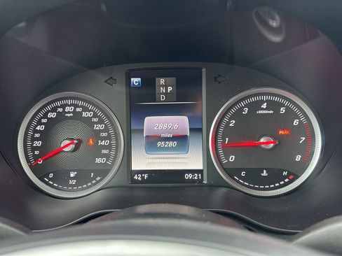 Used 2018 Mercedes-Benz GLC 300 4MATIC Coupe image 27