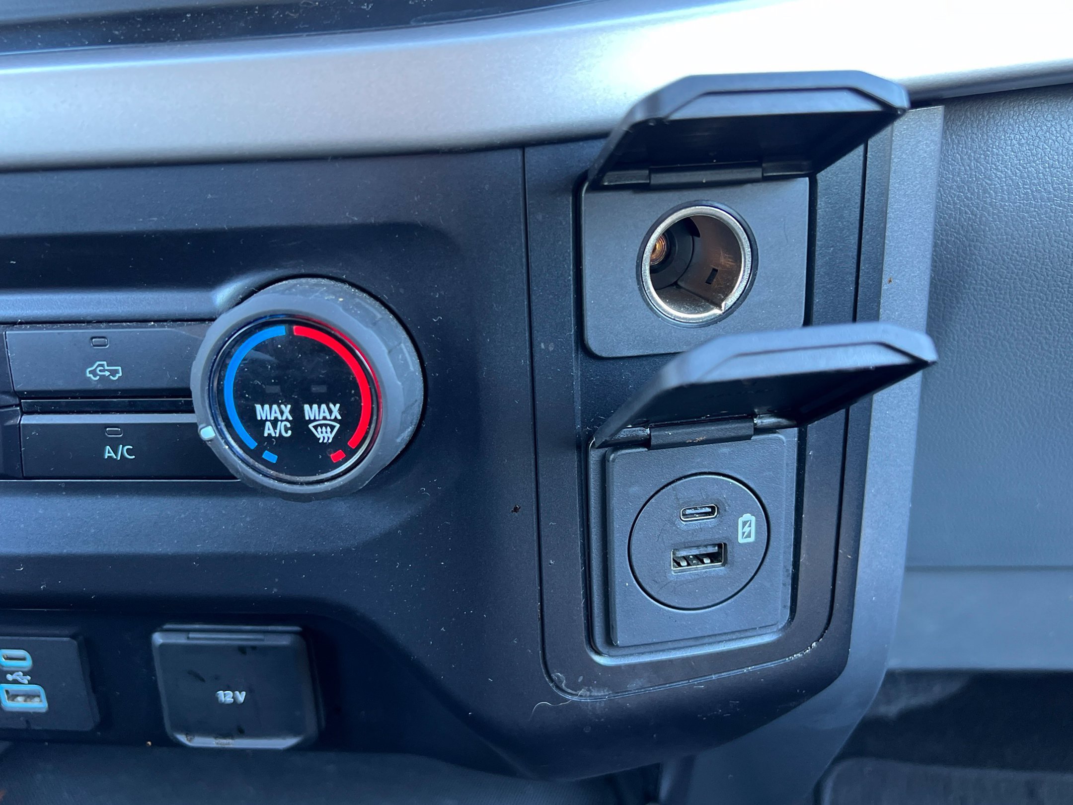 Used 2021 Ford F150 XLT AWD/4WD image 36
