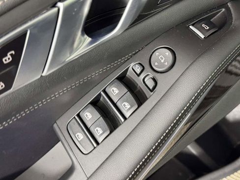 Used 2024 BMW X5 xDrive40i w/ M Sport Package AWD/4WD image 18