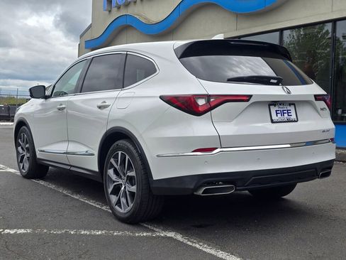 Used 2023 Acura MDX SH-AWD w/ Technology Package image 3