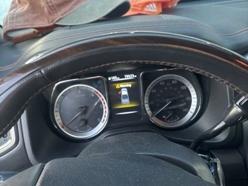 Used 2017 Nissan Titan Platinum Reserve image 18