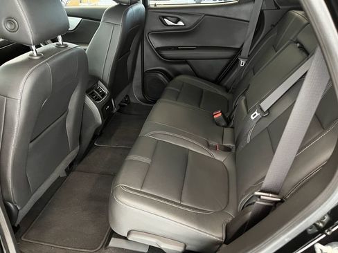 Used 2023 Chevrolet Blazer LT image 28
