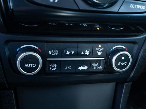 Certified 2018 Acura ILX w/ Premium Package image 31