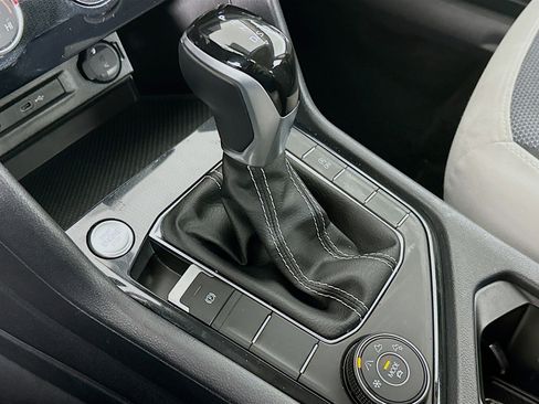 Used 2025 Volkswagen Taos S image 24