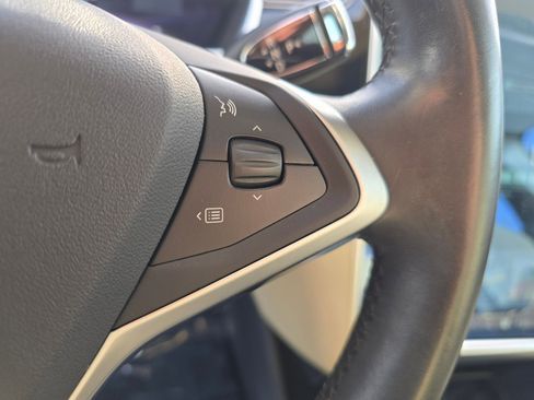 Used 2013 Tesla Model S image 31