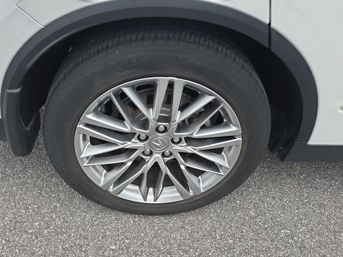 Used 2022 Acura MDX SH-AWD w/ Advance Package image 7