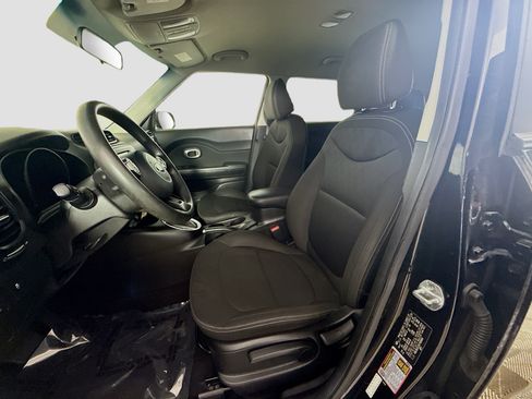 Used 2017 Kia Soul w/ Convenience Package FWD image 21