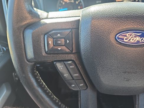 Used 2019 Ford F150 XLT w/ Equipment Group 302A Luxury AWD/4WD image 16