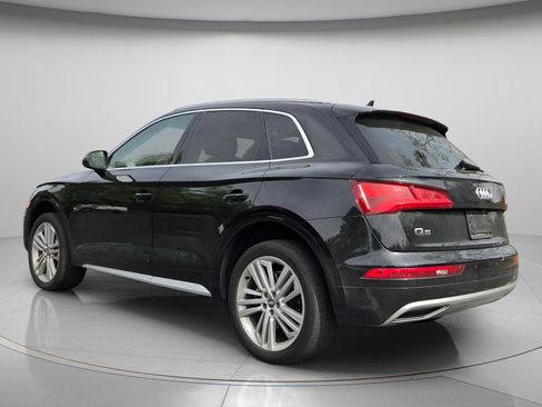 Used 2019 Audi Q5 2.0T Premium Plus w/ Premium Plus Package image 4