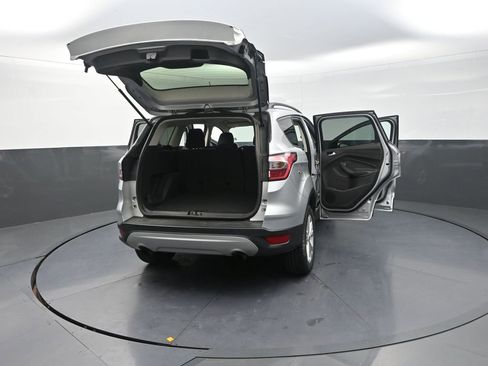 Used 2018 Ford Escape SE AWD/4WD image 36