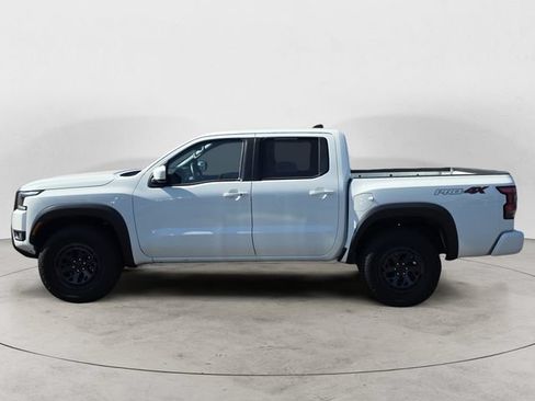Used 2026 Nissan Frontier PRO-4X AWD/4WD image 8
