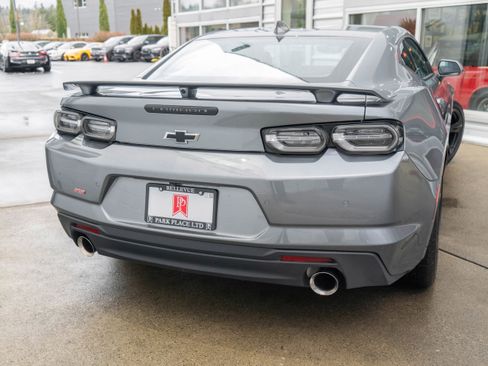 Used 2019 Chevrolet Camaro SS image 6