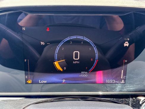 Used 2026 Chevrolet Trax RS FWD image 50