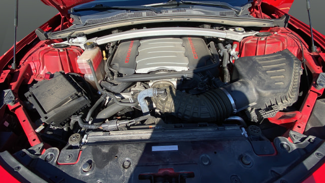 Used 2018 Chevrolet Camaro SS RWD image 25