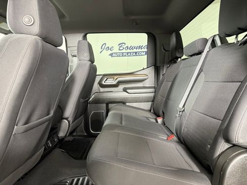 Used 2024 Chevrolet Silverado 1500 LT image 14