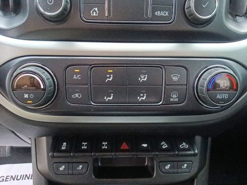 Used 2021 Chevrolet Colorado ZR2 image 24