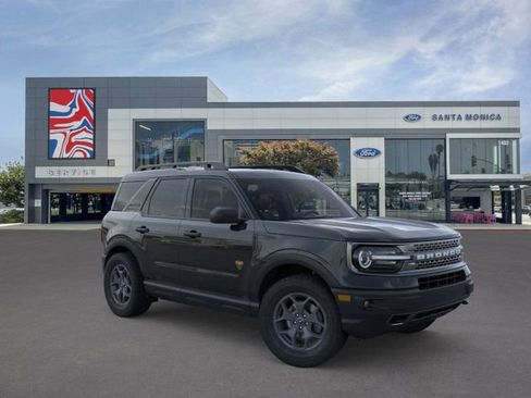 New 2024 Ford Bronco Sport Badlands image 7