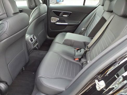 Used 2025 Mercedes-Benz C 300 4MATIC Sedan image 19
