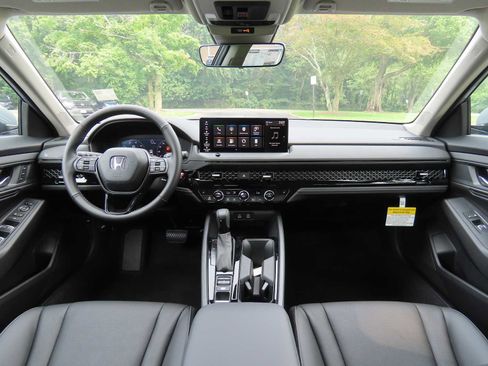 New 2025 Honda Accord EX-L image 16