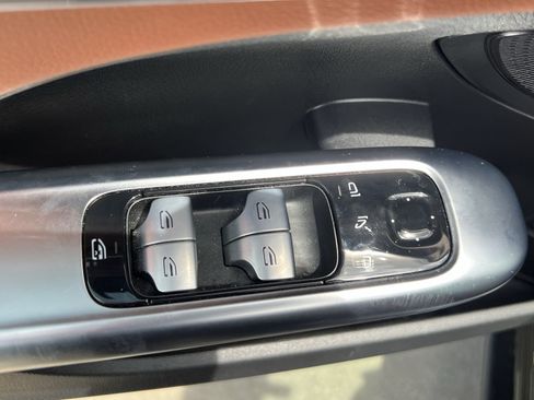 Used 2023 Mercedes-Benz C 300 Sedan image 15