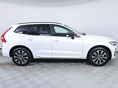 Used 2025 Volvo XC60 B5 Core AWD/4WD image 28