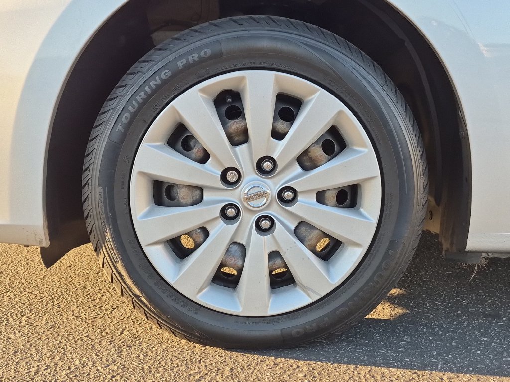 Used 2017 Nissan Sentra S FWD image 10