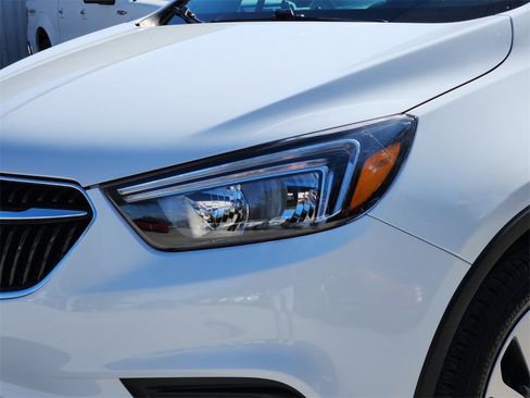 Used 2021 Buick Encore Preferred image 7