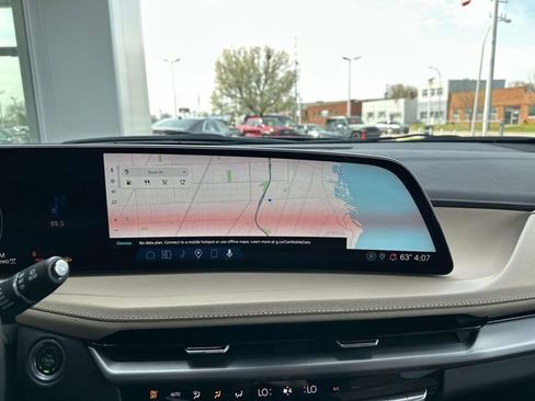 Certified 2024 Cadillac XT4 Luxury w/ Cold Weather Package AWD/4WD image 50