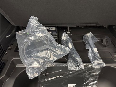 New 2026 Chevrolet Equinox EV LT image 28