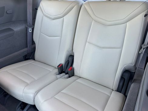 Certified 2025 Cadillac XT6 Premium Luxury image 18