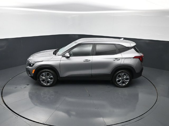 Used 2026 Kia Seltos LX FWD image 25