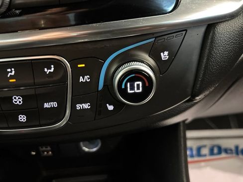 Used 2023 Chevrolet Traverse High Country w/ LPO, Floor Liner Package AWD/4WD image 39