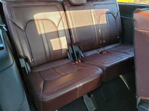 Used 2023 Ford Expedition Max Limited image 16