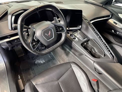 Used 2022 Chevrolet Corvette Stingray Preferred Cpe w/ Z51 Performance Package image 4