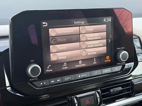 Used 2023 Nissan Pathfinder SV w/ Cargo Package image 41