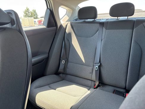Used 2025 Kia K4 FWD image 38