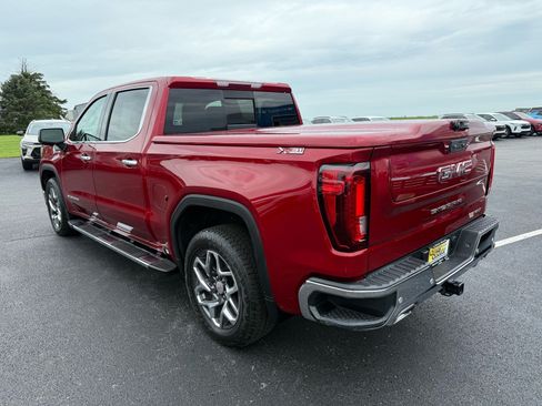 Used 2023 GMC Sierra 1500 SLT w/ SLT Premium Plus Package AWD/4WD image 3