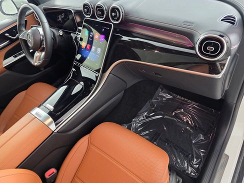 Certified 2025 Mercedes-Benz GLC 300 4MATIC image 28