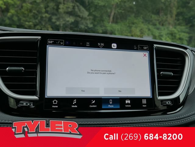New 2027 Chrysler Pacifica Select FWD image 52