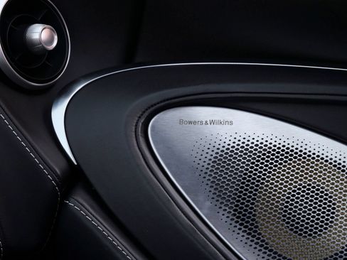 Used 2023 McLaren GT RWD image 25