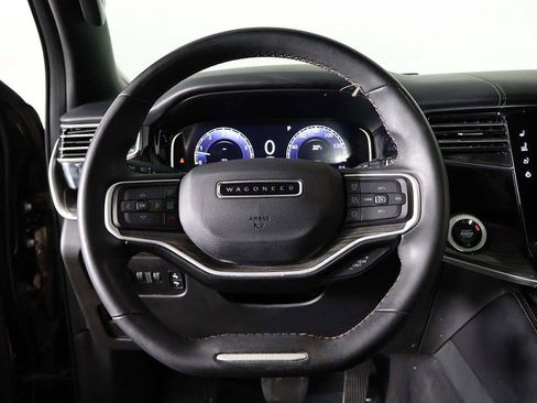 Used 2022 Jeep Wagoneer Series III w/ Flexible Seating Group AWD/4WD image 43