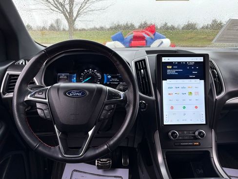 Used 2022 Ford Edge ST-Line image 26