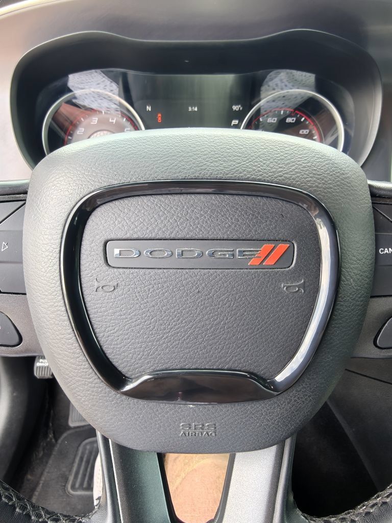 Used 2020 Dodge Charger SXT RWD image 13